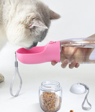 Easy-to-Use Pet Water Dispenser for Outdoor Adventures