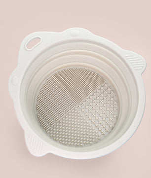 Bobotails Dog Bowls,Foldable Silicone Dog Bowls,Portable Pet Feeding Watering Dish for Walking Parking Traveling with Carabiners