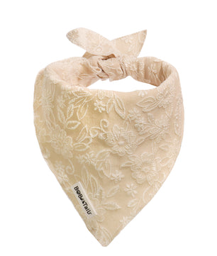 morning glory biscuit designed to complement the harness and accessories within the set