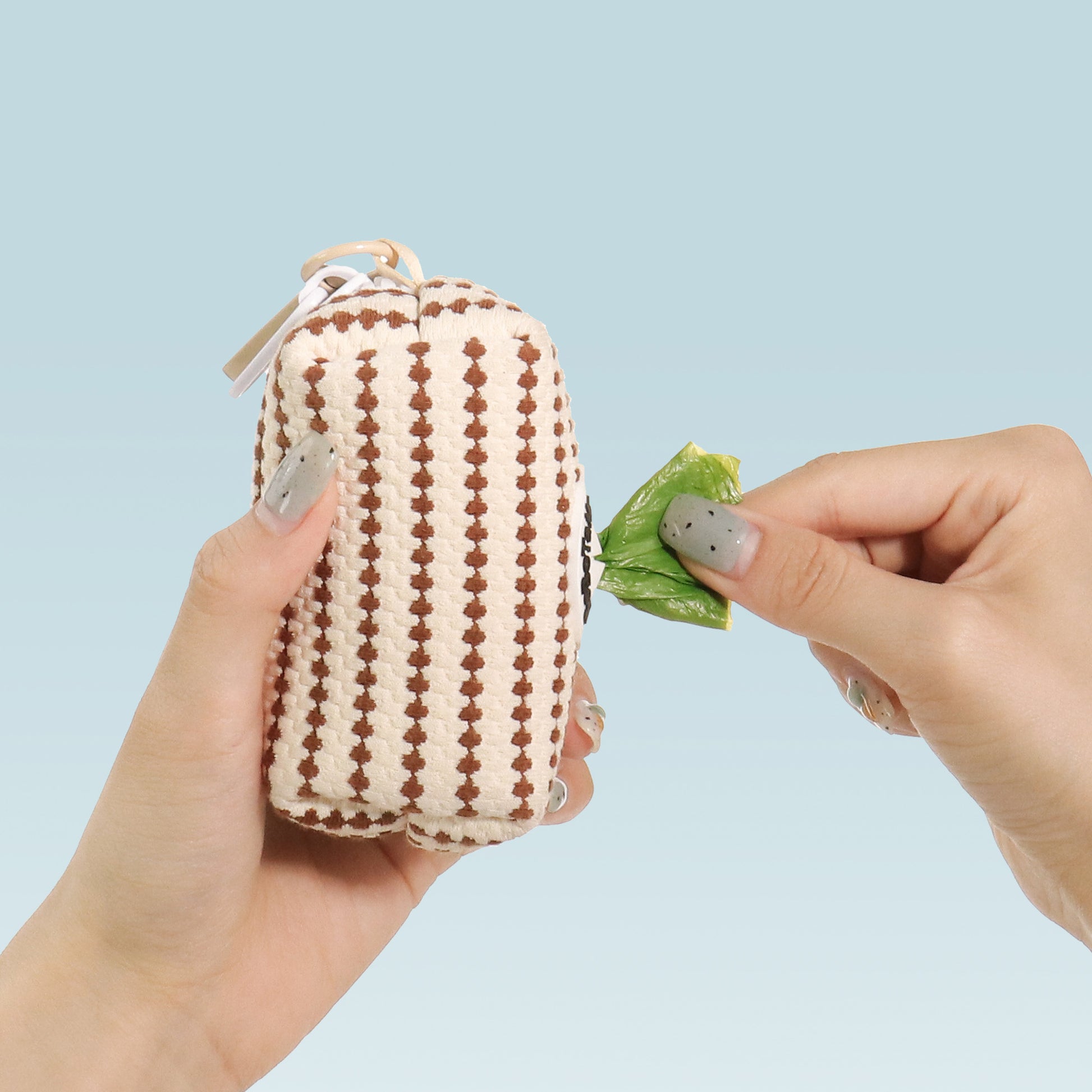 small grain dog poop bag dipenser  