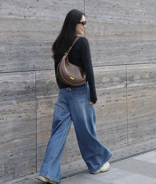 Sac Crescent – Élégant sac à bandoulière incurvé pour les mamans d'animaux stylées | Bobotails